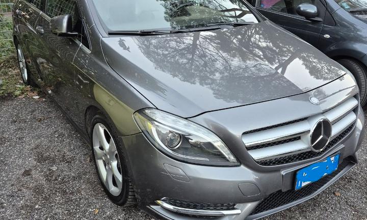 MERCEDES B 200 PREMIUM