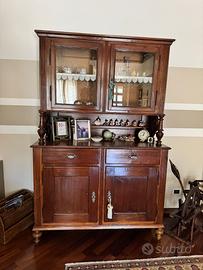 Credenza veneta in cirmolo primi novecento