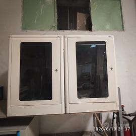 armadi rack a muro in acciaio grigio RAL7035,
