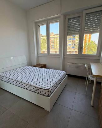 Stanza in appartamento di 70 m² a Milano