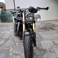 Triumph speed triple 1050