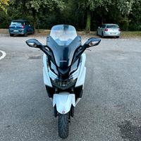 Honda forza 125