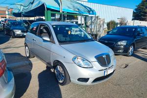 Lancia Ypsilon 1.2 Argento