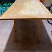 Tavolo in legno acacia usato buono stato