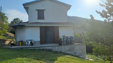 Casa singola su 4 lati