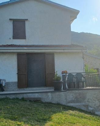 Casa singola su 4 lati