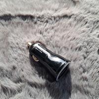 Caricabatterie USB da Auto 2.1A Vivanco