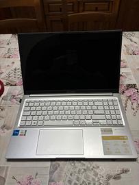 Computer ASUS Vivobook