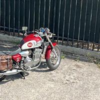 Triumph 900