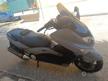 Yamaha Tmax 500