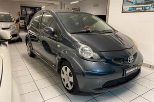 Toyota Aygo 1.0 12V VVT-i 5 porte Sol Connect
