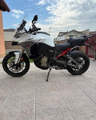 Ducati Multistrada V4S