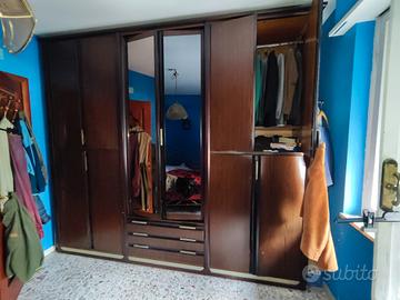 armadio legno letto ottone