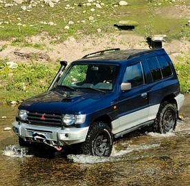 Mitsubishi Pajero V20 Target 2800 