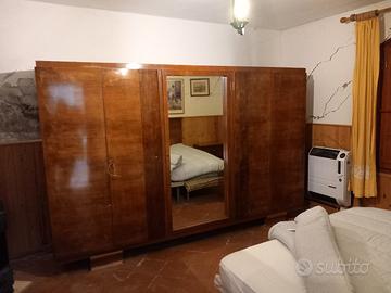 armadio in noce