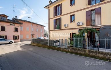 Bilocale spazioso con garage e ripostiglio in cont