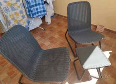 Salottino con 2 sedie lounge