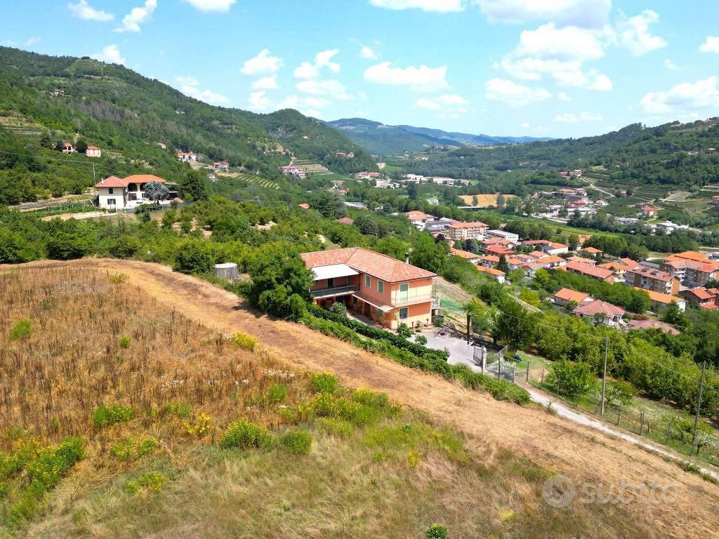 Rustico / Casale di 390 m² con più di 5 locali e b - Vista 4