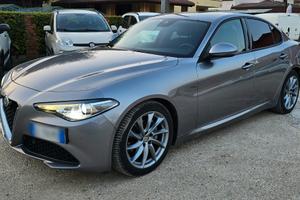 Alfa Romeo Giulia 2.2 160 CV AT8 - 2021