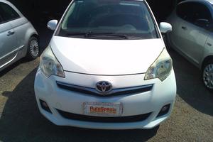 Toyota Verso-S 1.3 MT