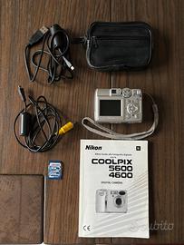 Fotocamera Digitale Vintage Nikon Coolpix 4600 kit