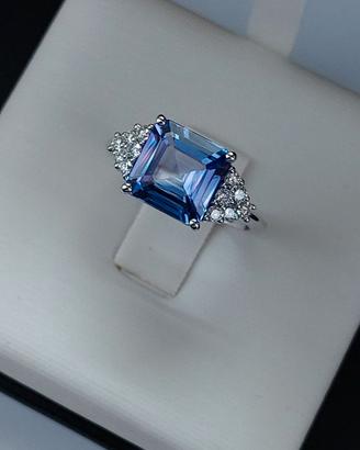 Anello oro bianco, diamanti e Tanzanite 