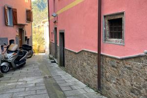 Cantina con possibilità di ricavarne un rustico