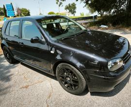 VOLKSWAGEN Golf 4ª serie - 2000