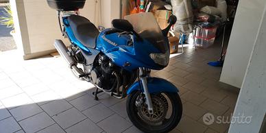 kawasaki zr7 s