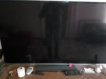 Televisore LCD come nuovo