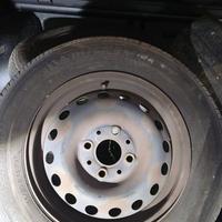 cerchi comprensive di gomme panda 