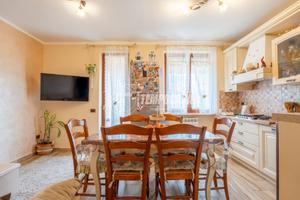 Trilocale con ingresso indipendente completamente