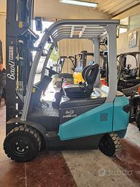 Carrello elevatore elettrico 2500kg montante tripl