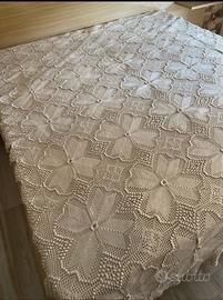 Copriletto in cotone artigianale beige
