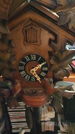 orologio cucù in legno