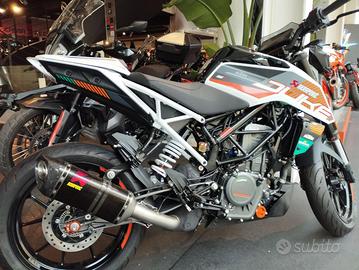 KTM 390 Duke Akrapovic