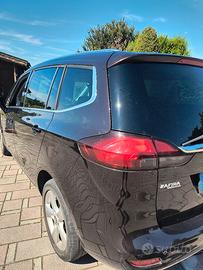 Opel Zafira Tourer Benz/metano per ricambi 
