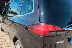 Opel Zafira Tourer Benz/metano per ricambi 