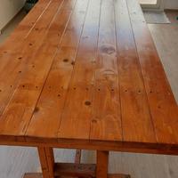 Tavolo in legno
