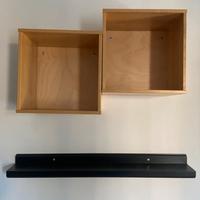 5 mensole IKEA in legno e nero