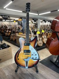YAMAHA SA-15C SUNBURST + CUSTODIA