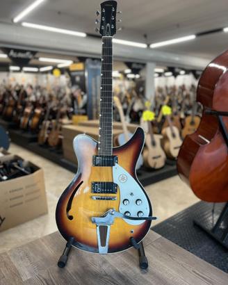 YAMAHA SA-15C SUNBURST + CUSTODIA