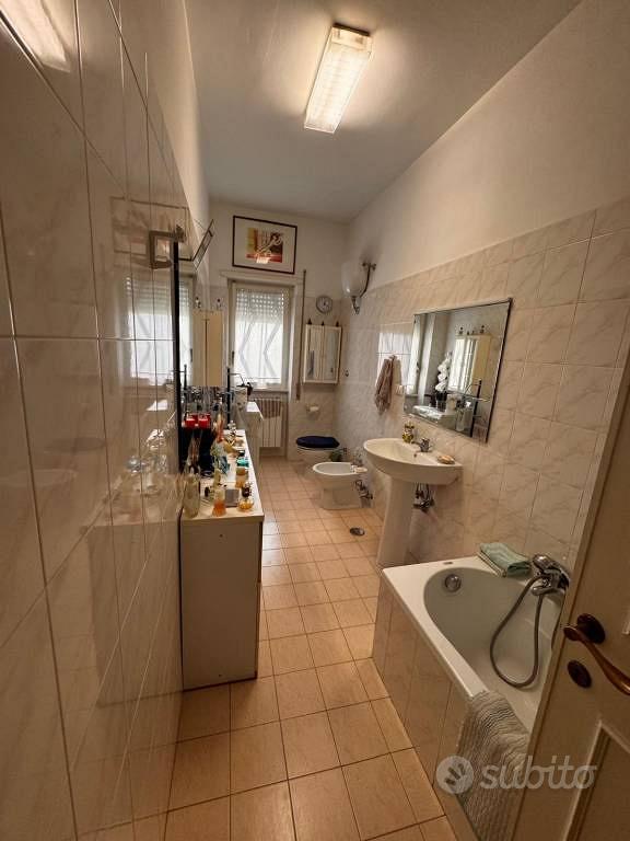 Apartment in Roma, Val Melaina, Municipio Roma III - Altro