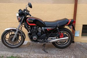 Yamaha XJ 550 - rimessa a nuovo, pronta all'uso