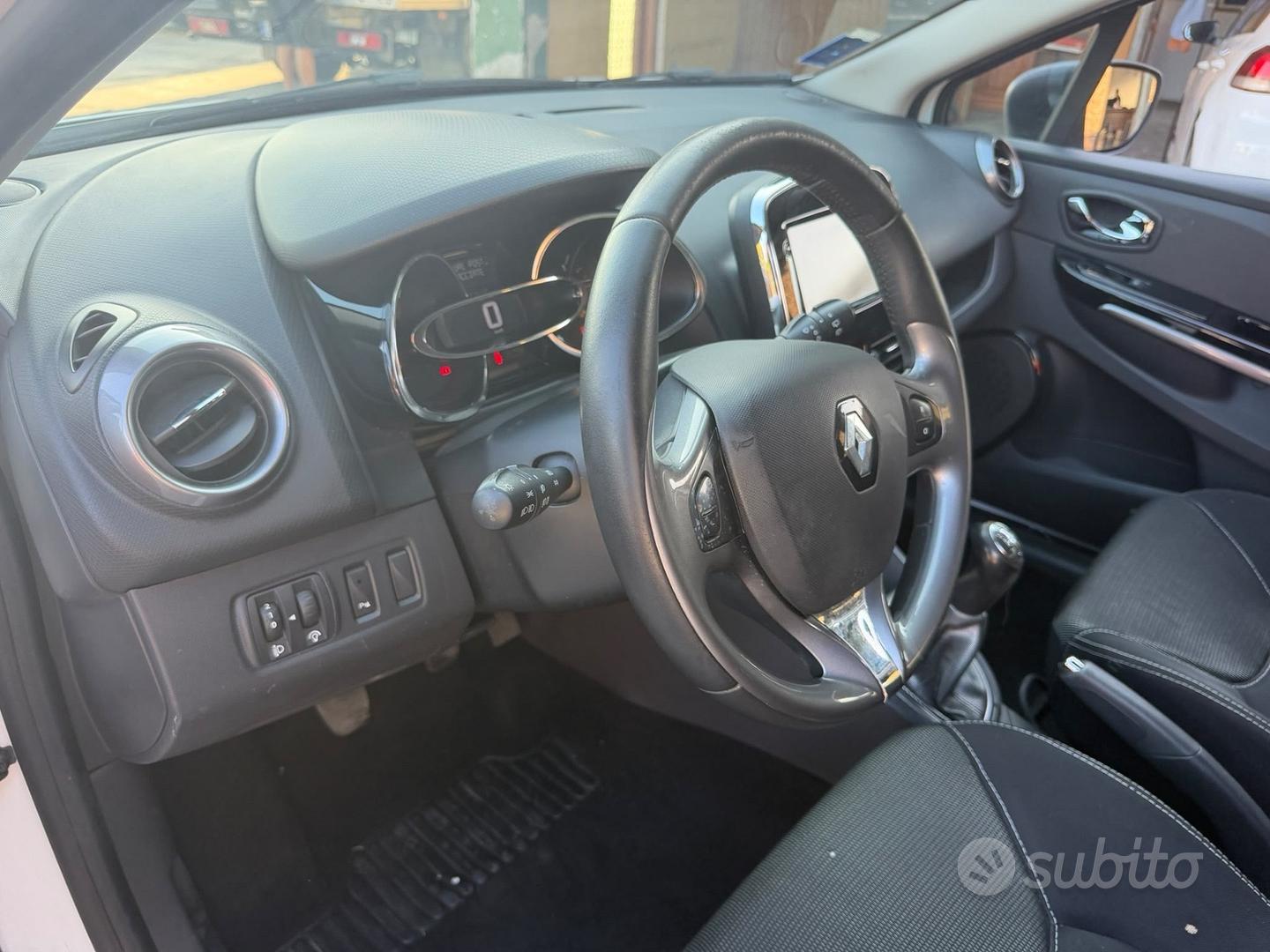 Renault Clio 2014 photo 5
