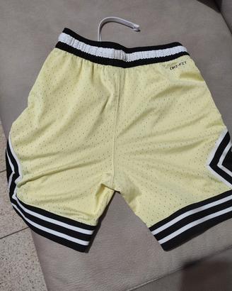 pantaloncini jordan