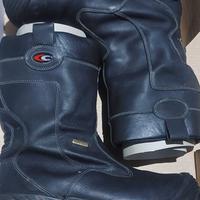 Stivali  gore tex  n 43 -  43 ,5