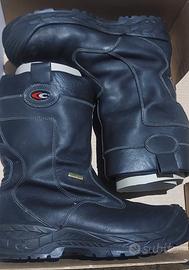 Stivali  gore tex  n 43 -  43 ,5