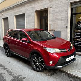 Toyota RAV 4 2.0 D-4D 4WD Lounge