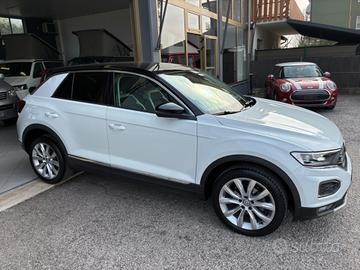 Volkswagen T-Roc 1.6 TDI Style - Fari LED